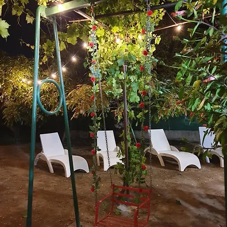 Mi Nina Lola Фуэнхирола